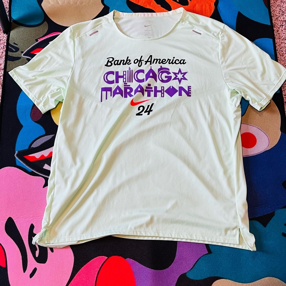 Nike Dri-FIT Mint Green Running Tee Chicago Marathon 2024